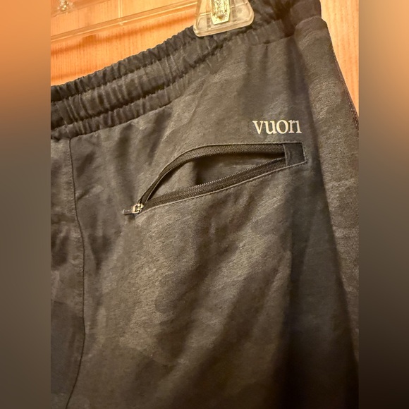 Vuori Men's Sunday Performance Jogger - Picture 8 of 12